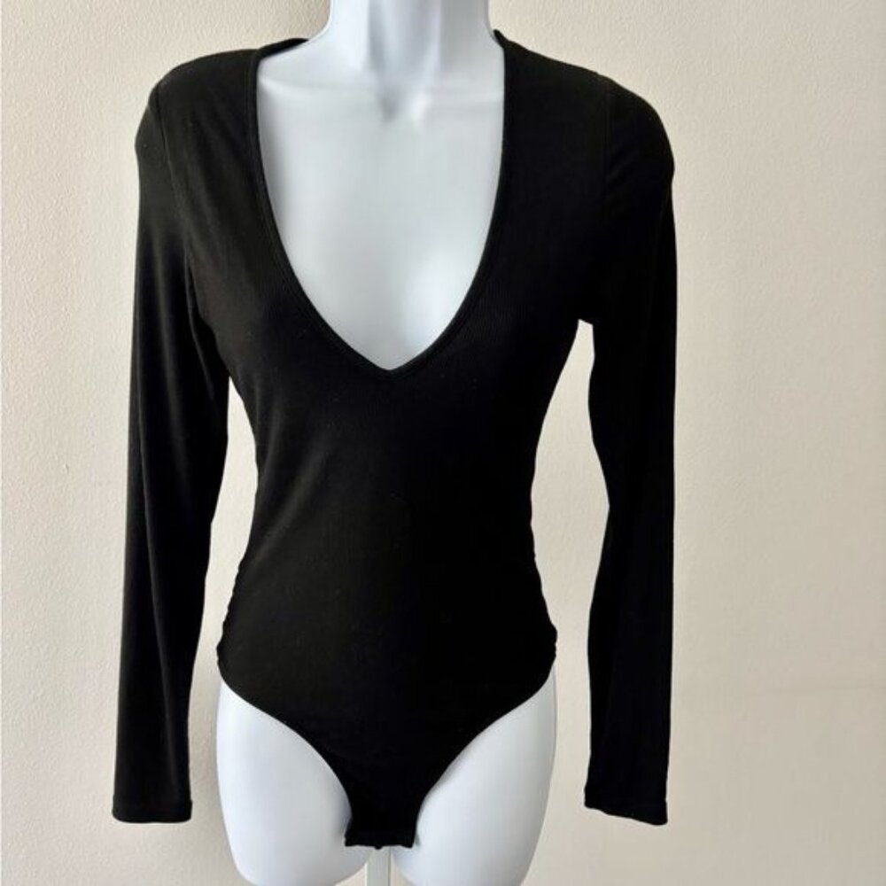 Klassy Network Bodysuit Medium Deep V Ribbed Minimalist Clean Girl Streetwear
